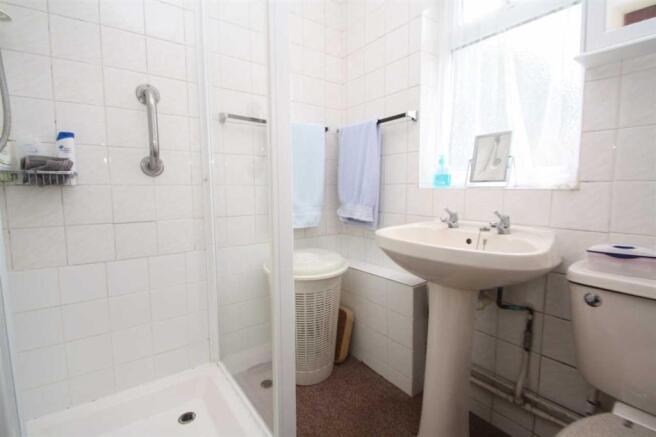 Family Shower Room