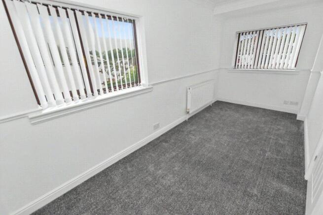 4 bed Semi-Detached for sale Image 7