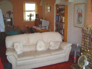 Lounge (shot 2)