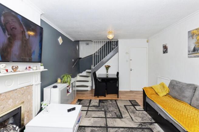 2 bed Semi-Detached for sale Image 4