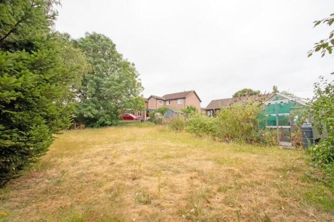 4 bed Detached for sale Image 4