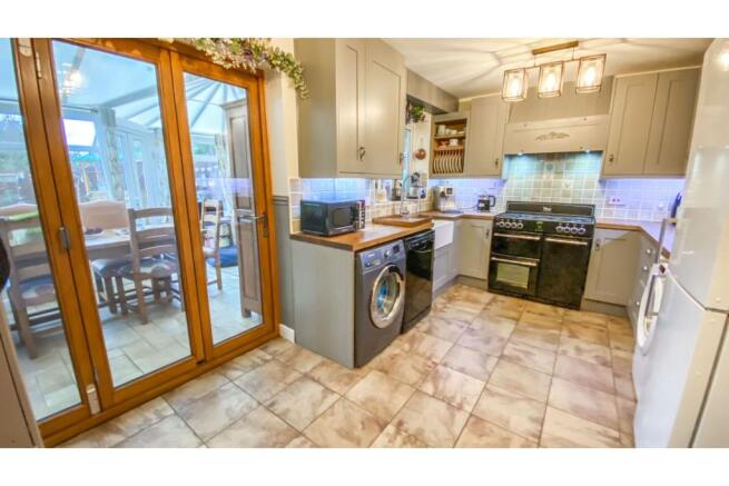Kitchen/Breakfast
