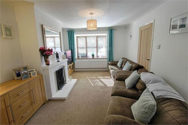 Broxbourne Close, Giffard Park, MK14 photo 4