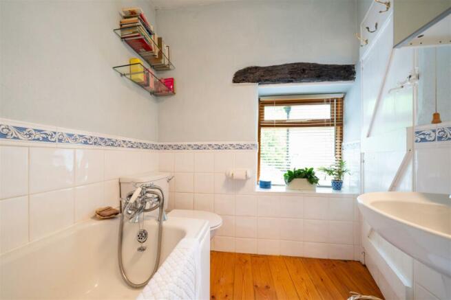 Bathroom-2.jpg