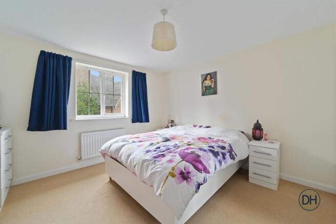 Bedroom+