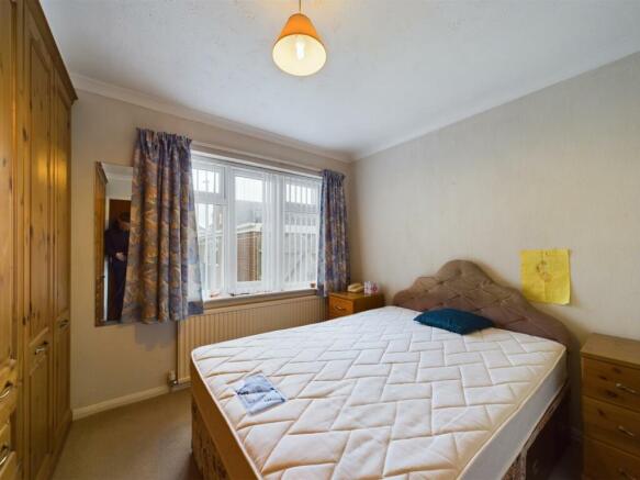Bedroom: