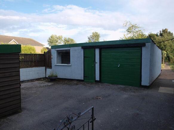Garage & Workshop