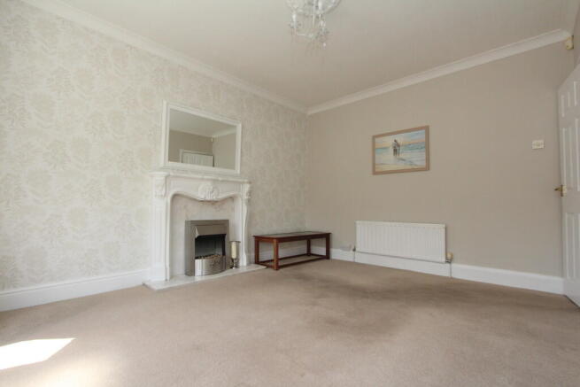 4 bed Semi-Detached to rent Image 10