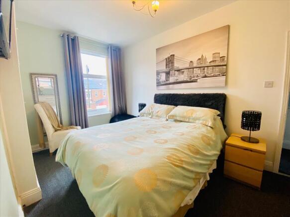 BEDROOM 1