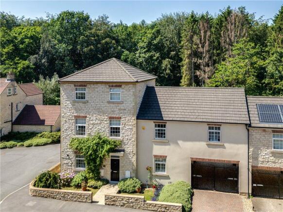 18 Bowcliffe Rd