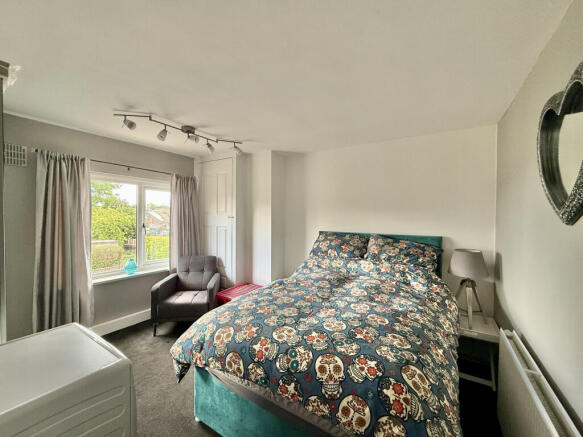 2 bed Semi-Detached for sale Image 10