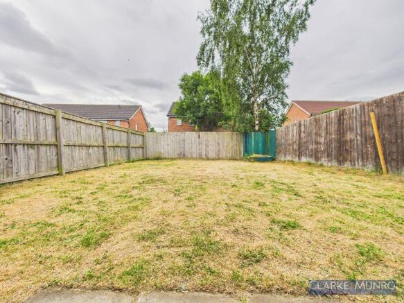 3 bed Semi-Detached for sale Image 12