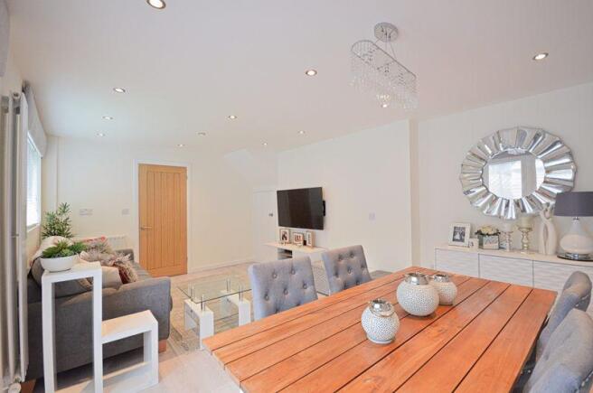 Lounge/diner 
