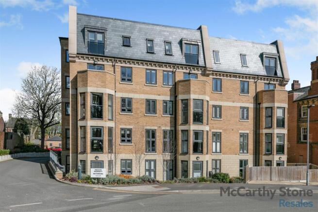2 bed Apartment for sale Image 6