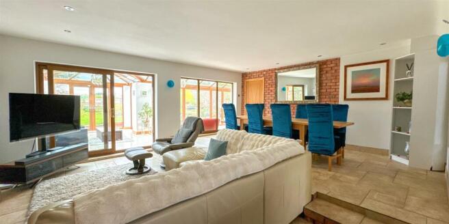 Milby Drive - Image-7.jpg