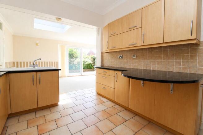 2 bed Detached Bungalow for sale Image 10