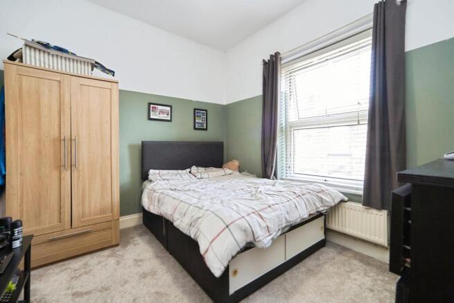 3 bed Semi-Detached for sale Image 9