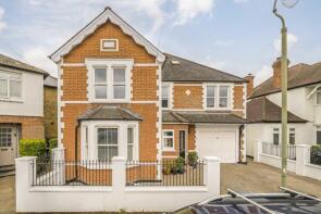 15, Summer Gardens, East Molesey KT8 9LT