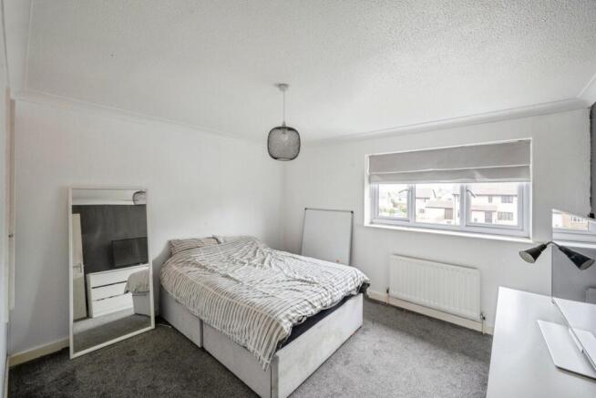 2 bed Semi-Detached to rent Image 5
