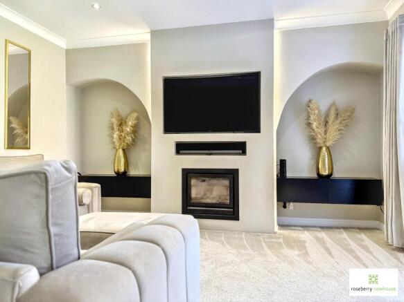 3 bed Semi-Detached for sale Image 7