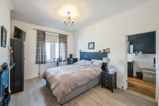 4 bed End of Terrace for sale Image 12