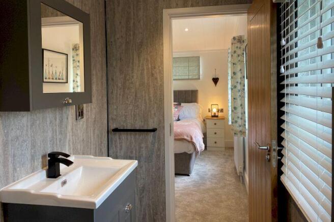 2 bed Lodge for sale Image 12
