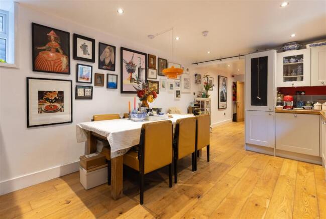 Kitchen diner