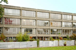 92, Vanbrugh Park, London SE3 7AL