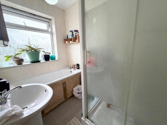 3 bed Semi-Detached for sale Image 10