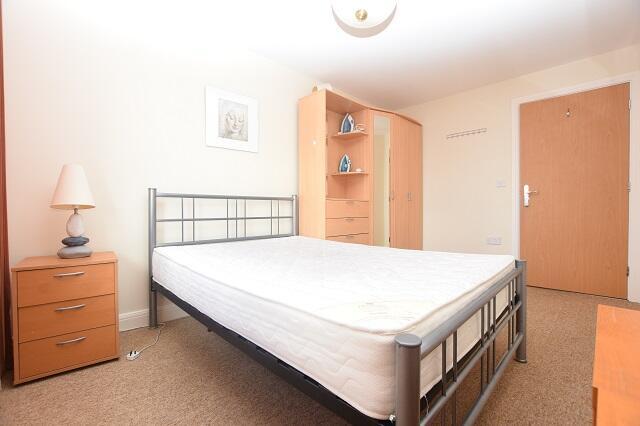 2 bed Apartment to rent Image 12