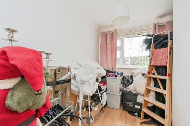 3 bed Terraced for sale Image 12