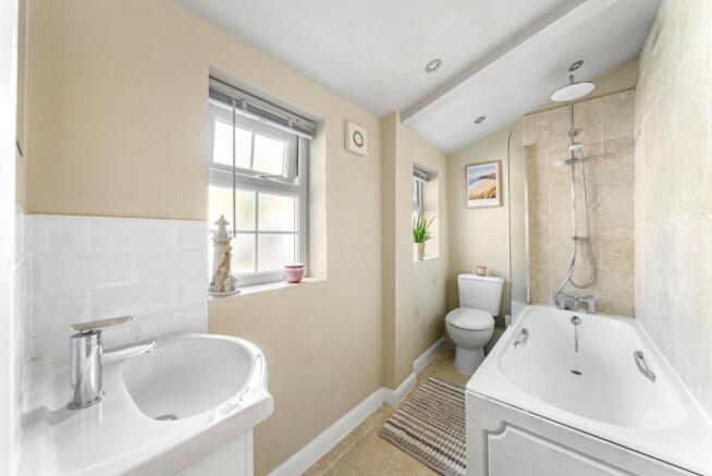 2 bed Terraced for sale Image 6