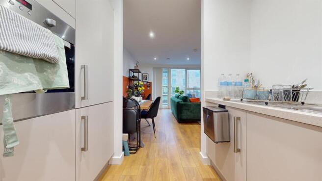 Property to rent in Beckton - Barrain London