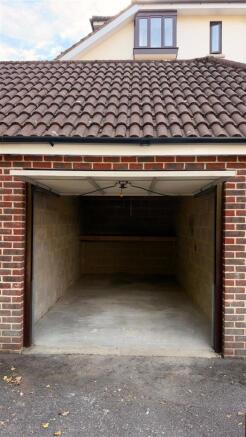 Garage.jpg