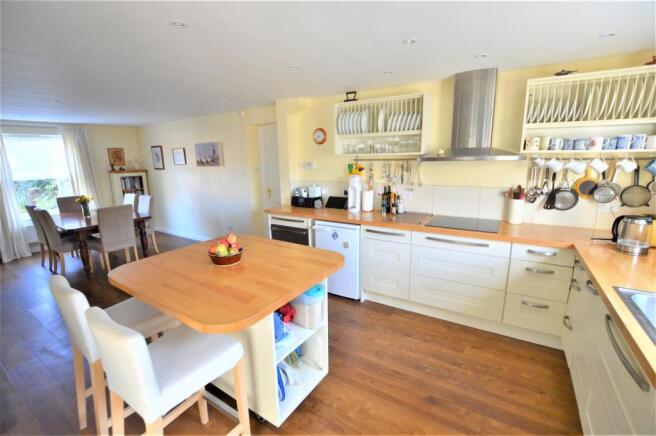 Kitchen diner