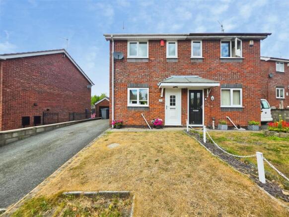 2-bed semi-detached on Beddow Way, Packmoor, Stoke-On-Trent, £170,000