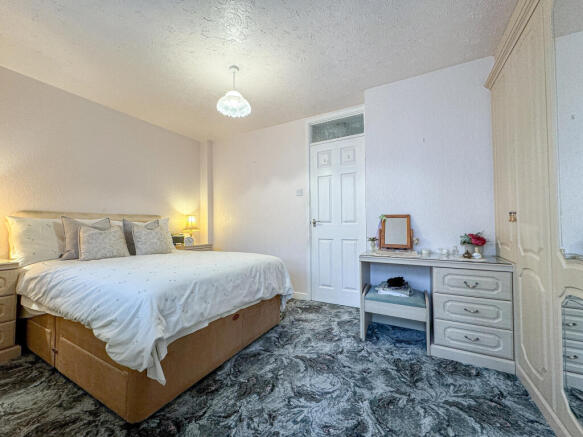 14 Brighton Grove - Bedroom