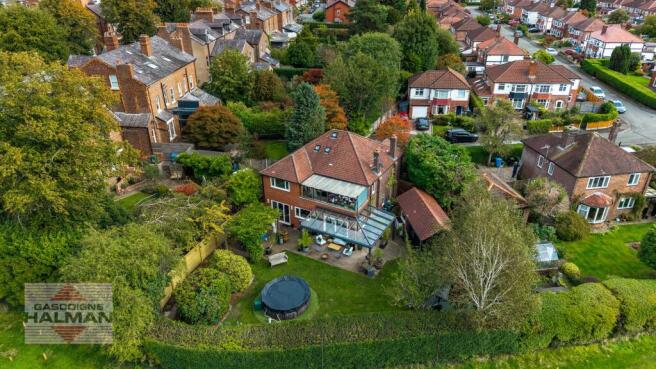4-bed detached on Westmorland Road, Sale, M33, £950,000