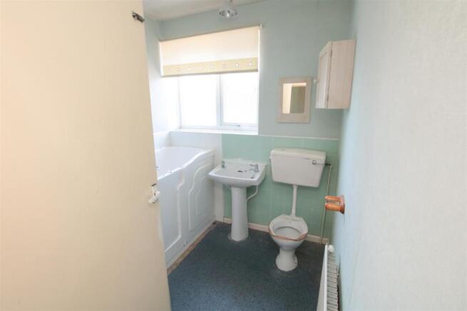 HOUSE BATHROOM