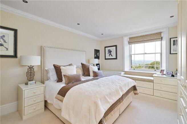 2 bed Apartment for sale Image 10
