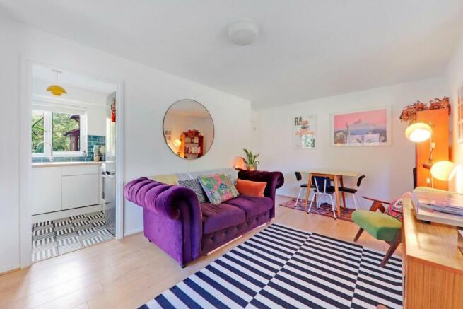 10-338fJHPropWpen - 40 Ashurst Close - 28-medium.j