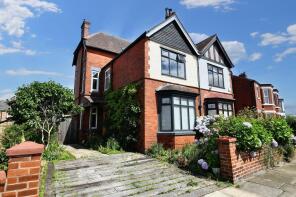 48, Moorfield Road, Salford M6 7QD
