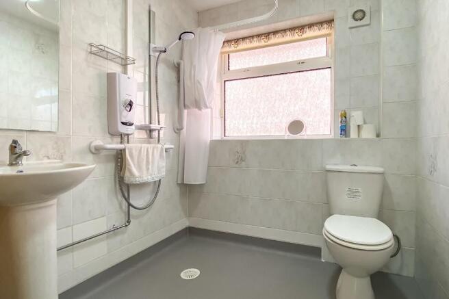 Wet-room Shower