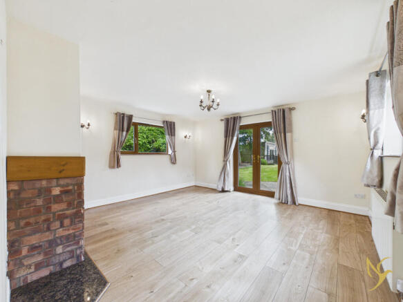 #WelcomeHome to Apples, View Farm Barn, Malvern Road, Powick, Worcestershire, WR2 4SF. photo 4