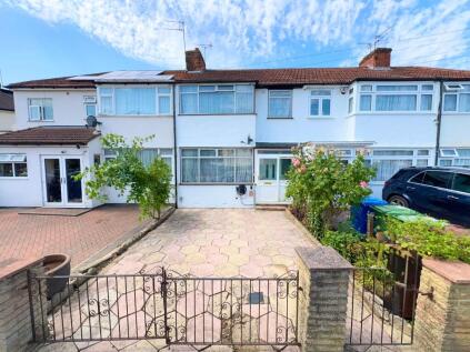 Cotman Gardens, Edgware, HA8