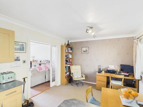 3 bed Semi-Detached for sale Image 9