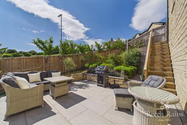 4 bed Detached for sale Image 4