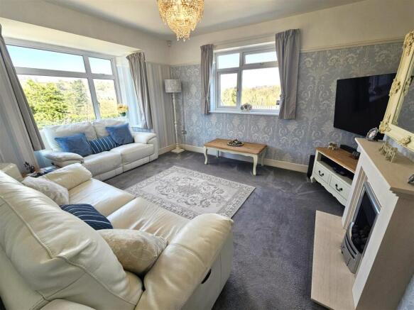 Sitting Room.jpg