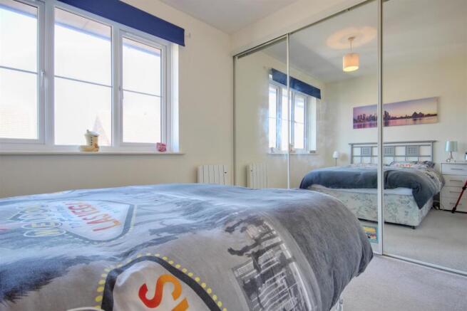 2 bed Terraced for sale Image 10