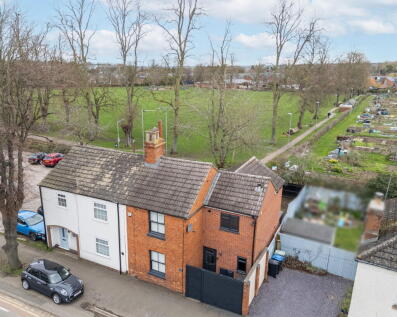 Northampton Road, Market Harborough, LE16 9HD